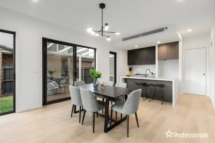 Sixth view of Homely townhouse listing, 1/12 Crosbie Road, Murrumbeena VIC 3163