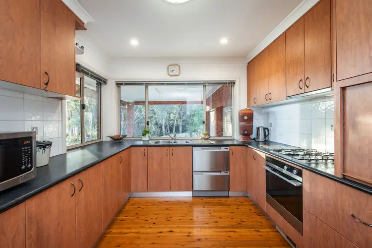 Fourth view of Homely house listing, 8 Klinberg Road, West Albury NSW 2640
