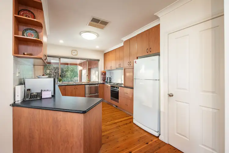 Fifth view of Homely house listing, 8 Klinberg Road, West Albury NSW 2640