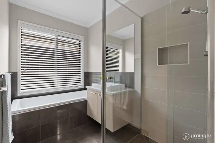 Sixth view of Homely house listing, 5 Weatherby Avenue, Officer VIC 3809
