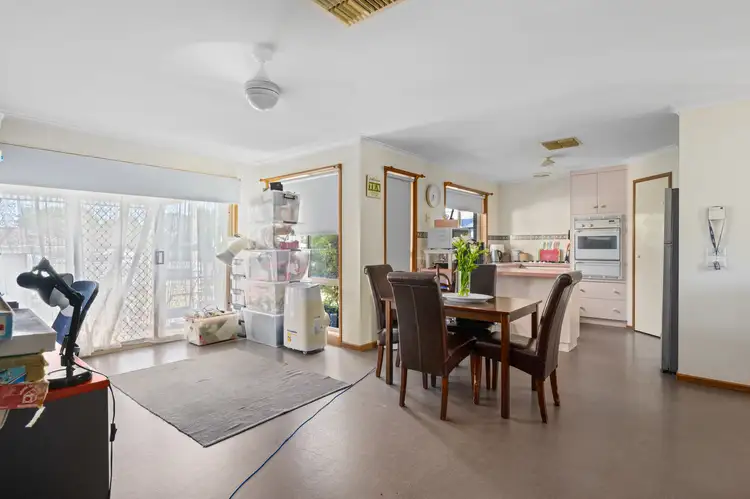 Fourth view of Homely house listing, 9 Dimbanna Court, Springdale Heights NSW 2641
