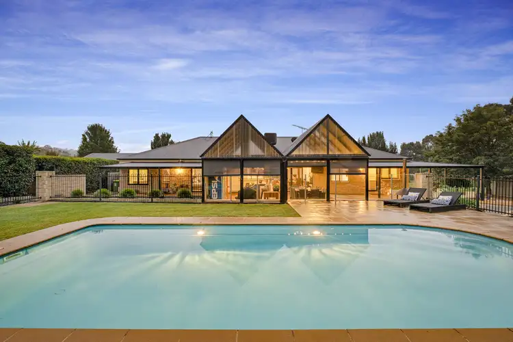 16 Tynan Road, Table Top NSW 2640