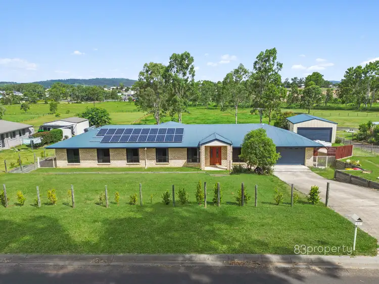 11 Baker Finch Place, Kensington Grove QLD 4341
