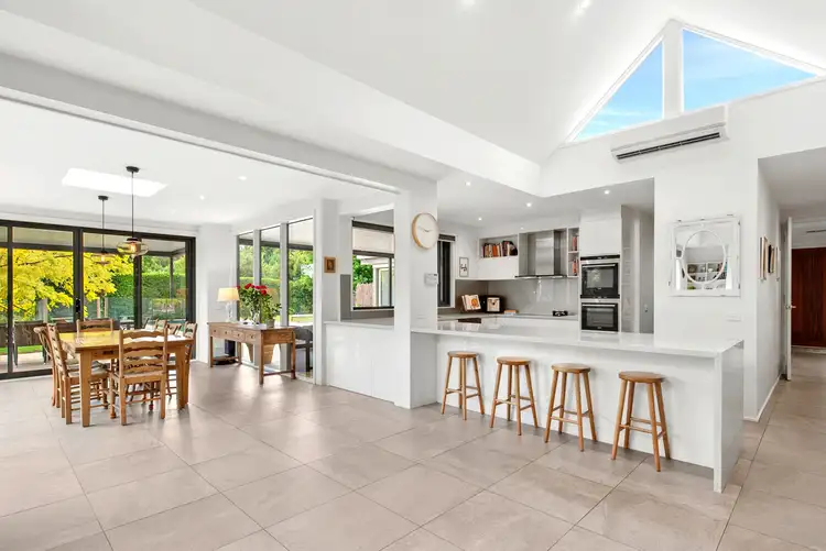 Fourth view of Homely house listing, 2 Manchelle Close, Frankston South VIC 3199