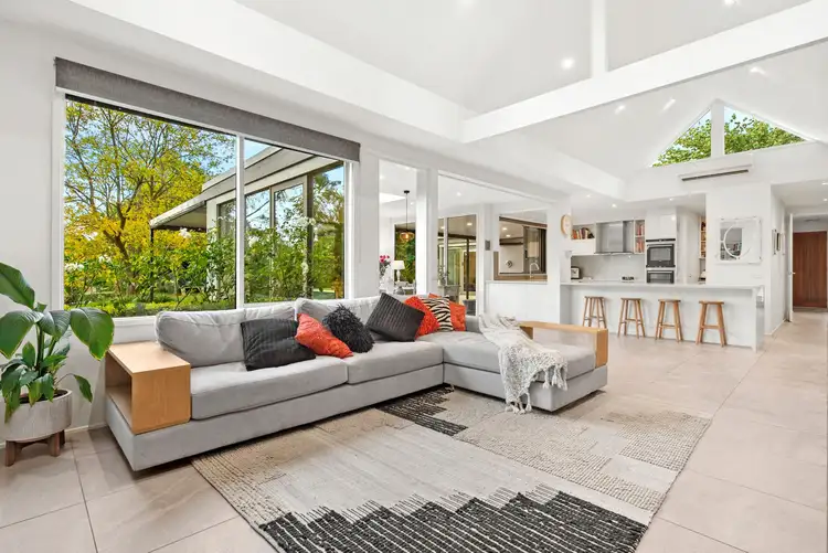 Fifth view of Homely house listing, 2 Manchelle Close, Frankston South VIC 3199