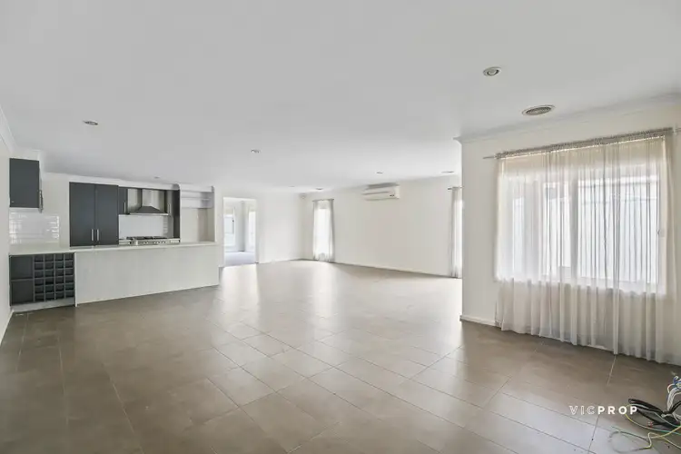 Fifth view of Homely house listing, 135 Windsor Boulevard, Derrimut VIC 3026