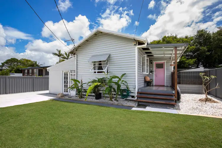 63 Kindra Avenue, Southport QLD 4215