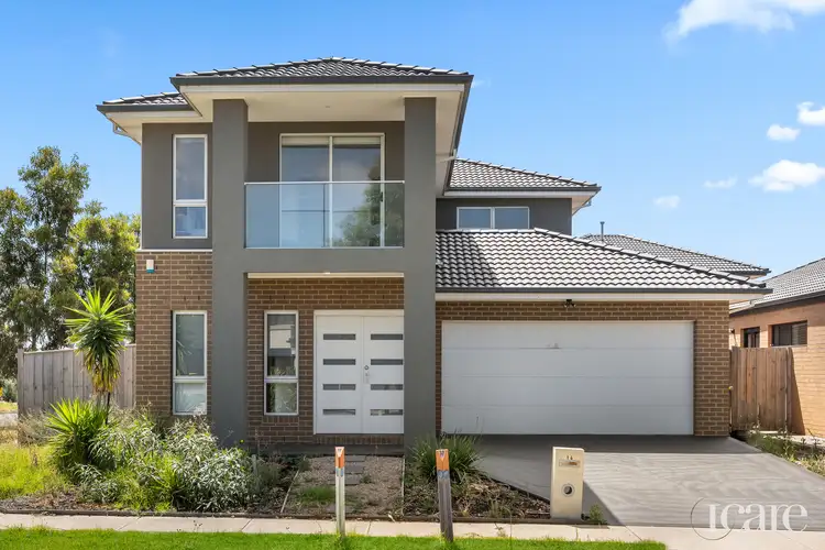 14 Pershing Way