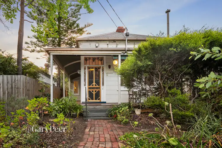 8 Normanby Avenue, Caulfield North VIC 3161