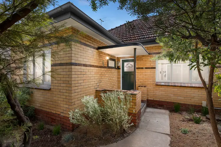 10 Summerhill Road, Maidstone VIC 3012