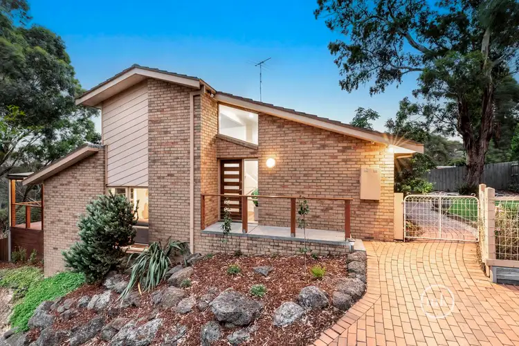 54 Corowa Crescent, Greensborough VIC 3088