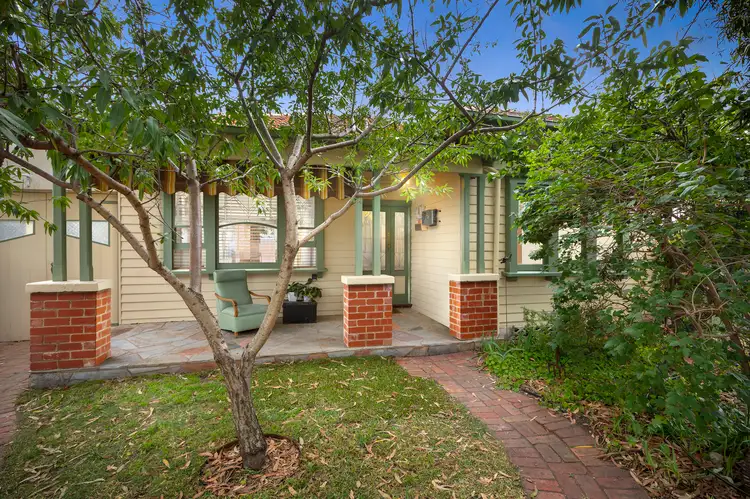 18 Bena Street, Yarraville VIC 3013