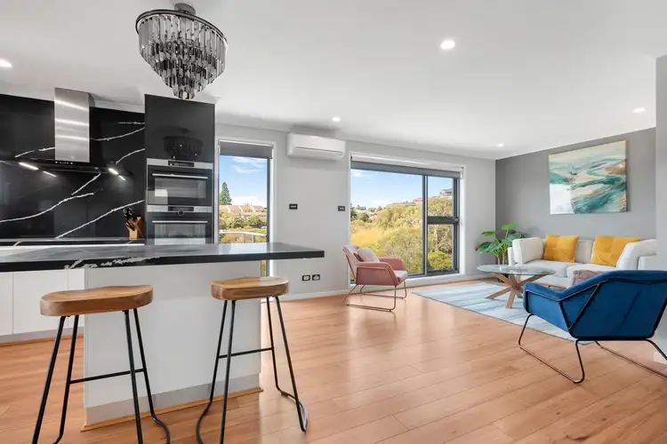 Fifth view of Homely house listing, 7 Sunvale Avenue, Sandy Bay TAS 7005