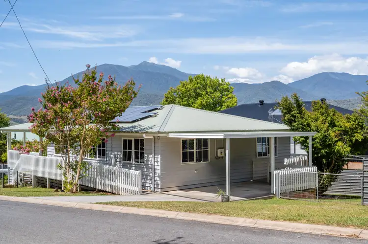 14 Coolumbooka Avenue, Tawonga South VIC 3698