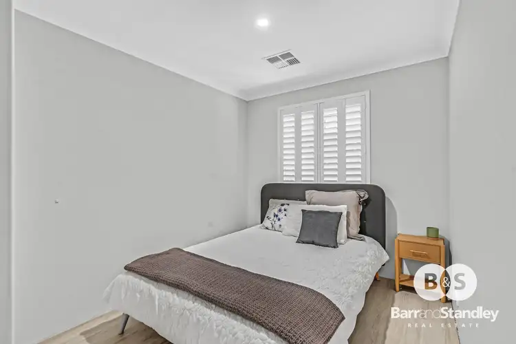 Seventh view of Homely house listing, 2 Lofthouse Drive, Leschenault WA 6233