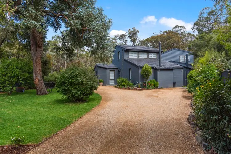 2 Centenary Avenue, Macedon VIC 3440