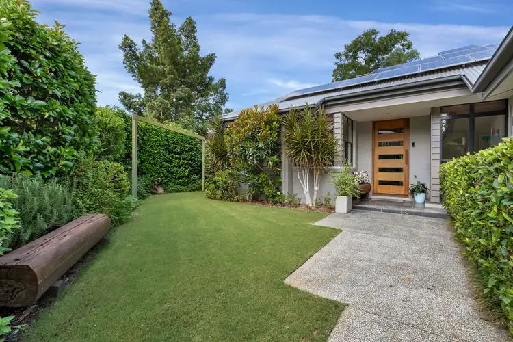 Second view of Homely house listing, 11 Amberelle Place, Chapel Hill QLD 4069