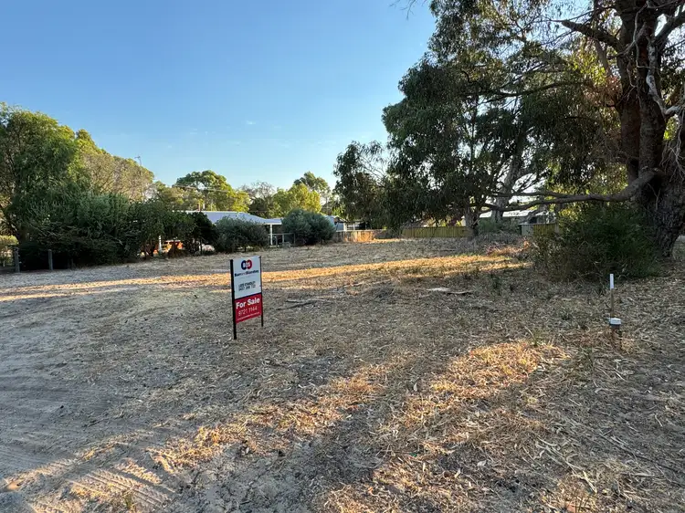 5 Clifton Court, Preston Beach WA 6215