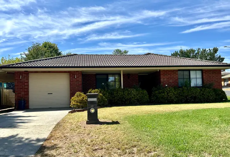 6 Meyer Place, Thurgoona NSW 2640