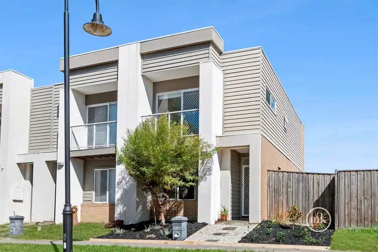 6 Courthouse Walk, Doreen VIC 3754