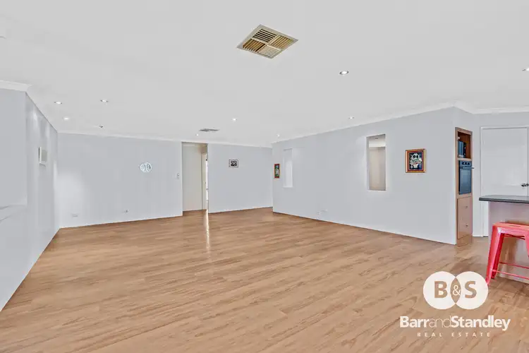 Seventh view of Homely house listing, 4 Avon  Gardens, Millbridge WA 6232