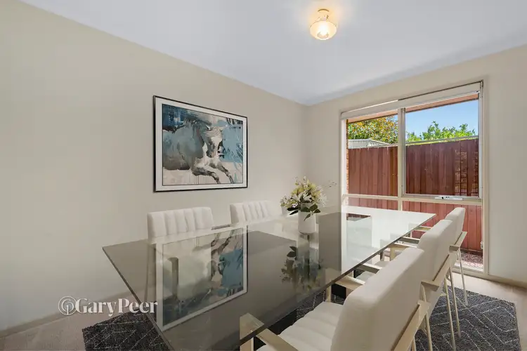 Third view of Homely house listing, 2/10 Saint James Avenue, Bentleigh VIC 3204