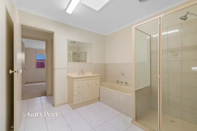 Sixth view of Homely house listing, 2/10 Saint James Avenue, Bentleigh VIC 3204