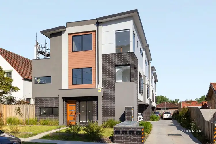 1/170 Foster Street, Dandenong VIC 3175