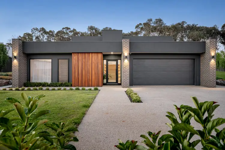 14 Richmond Drive