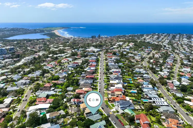 Second view of Homely house listing, 4 Quirk Street, Dee Why NSW 2099