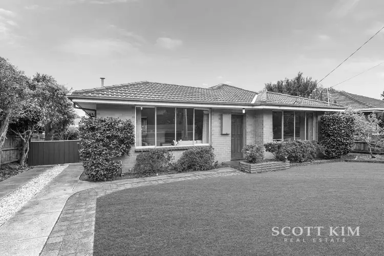 16 Driftwood Drive, Glen Waverley VIC 3150