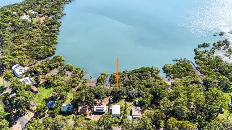 39 Blue Bay Crescent, Macleay Island QLD 4184