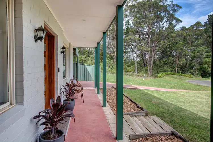 2 Laura Street, Hill Top NSW 2575
