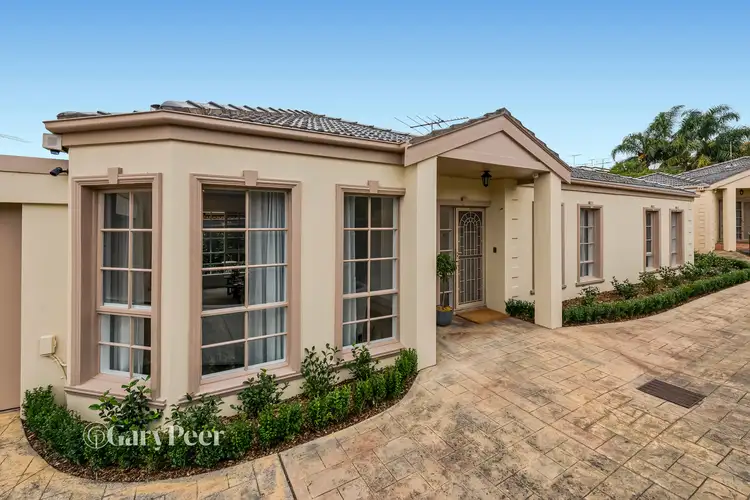 2/8 Newlyn Street, Caulfield VIC 3162