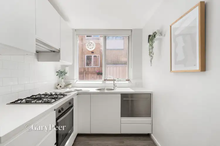 Fourth view of Homely apartment listing, 2/8 Williams Road, Prahran VIC 3181