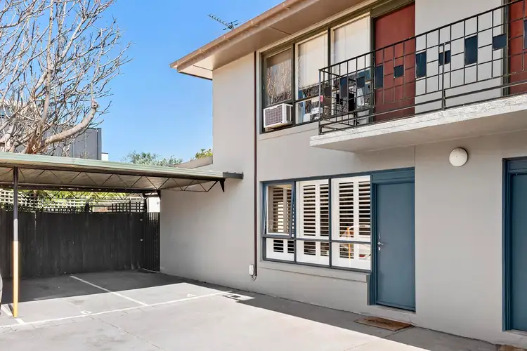 4/7 Leila Road, Ormond VIC 3204