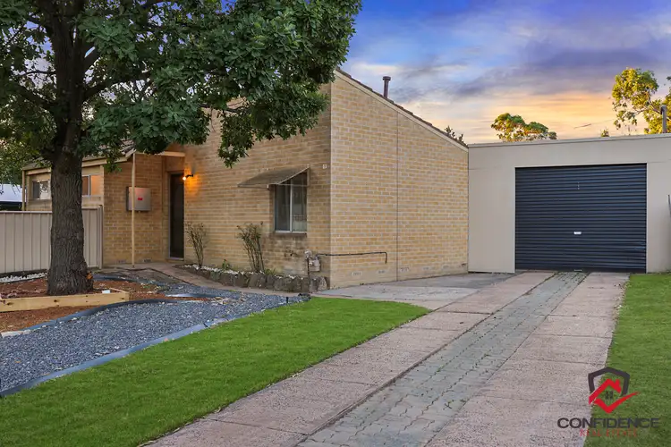 3 Rundle Place, Kambah ACT 2902