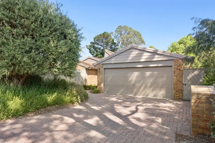 34 Roborough Avenue, Mount Eliza VIC 3930