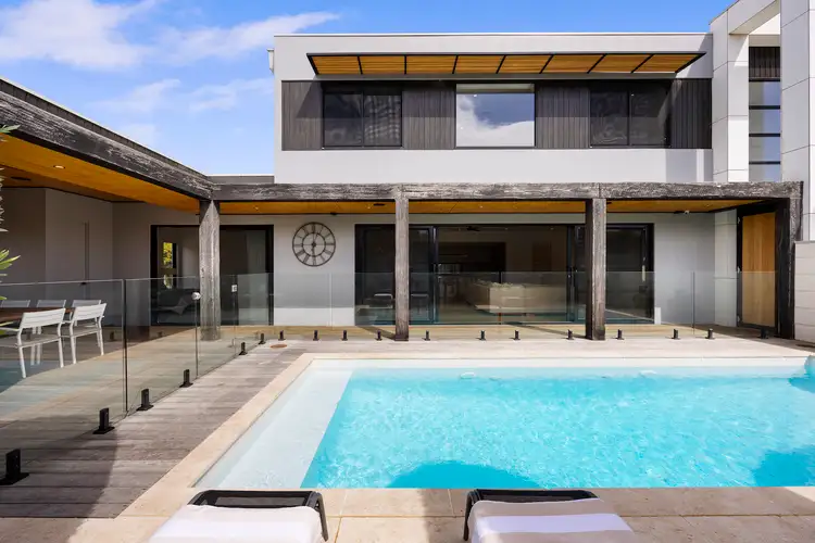 2 Dark Parade, Sorrento VIC 3943