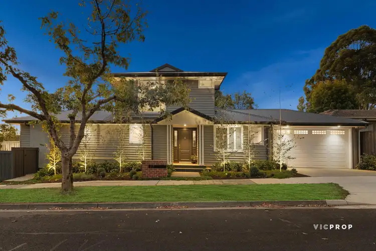 27 Alexander Crescent, Ferntree Gully VIC 3156