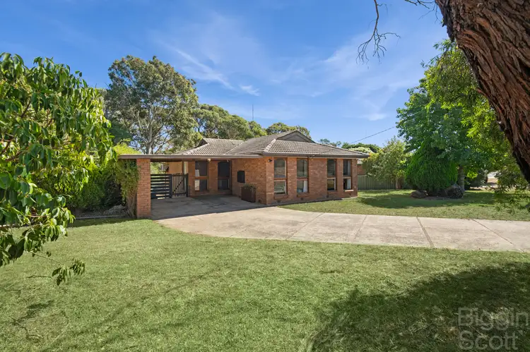 2 Hyde Park Road, Creswick VIC 3363