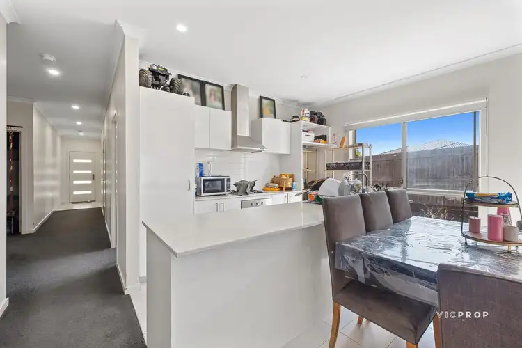 Fourth view of Homely house listing, 11 Hinkler Crescent, Brookfield VIC 3338