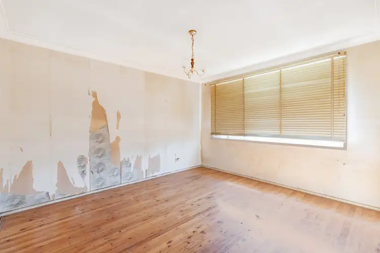Second view of Homely house listing, 10 Chesterfield Road, South Penrith NSW 2750