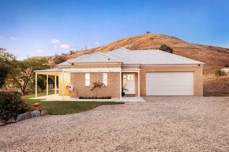 1317 Lake Road, Bethanga VIC 3691