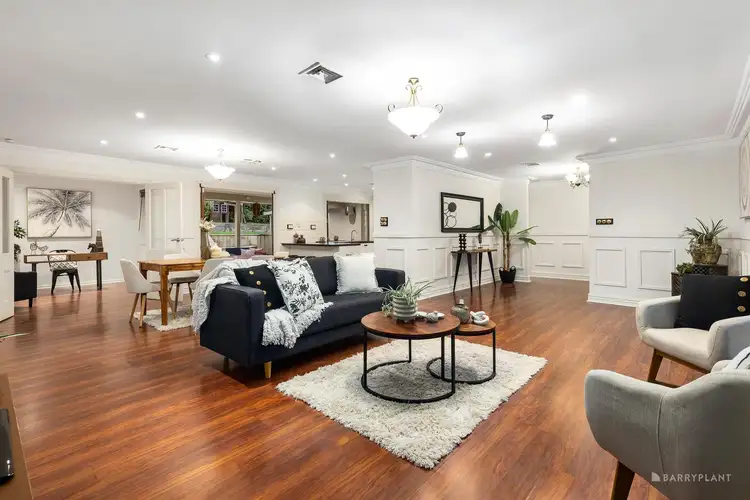 19 Kirkford Drive, Mooroolbark VIC 3138