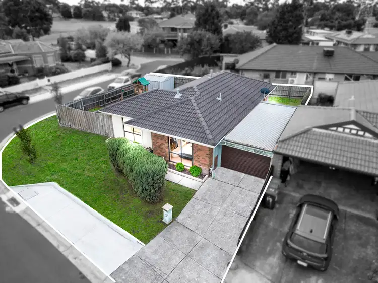 16 Jamieson Close, Roxburgh Park VIC 3064