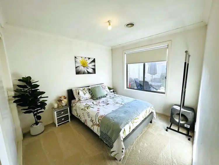 Sixth view of Homely house listing, 17 Oscar Drive, Sebastopol VIC 3356