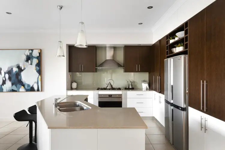 Fifth view of Homely house listing, 2 Ironbark Court, Hidden Valley VIC 3756