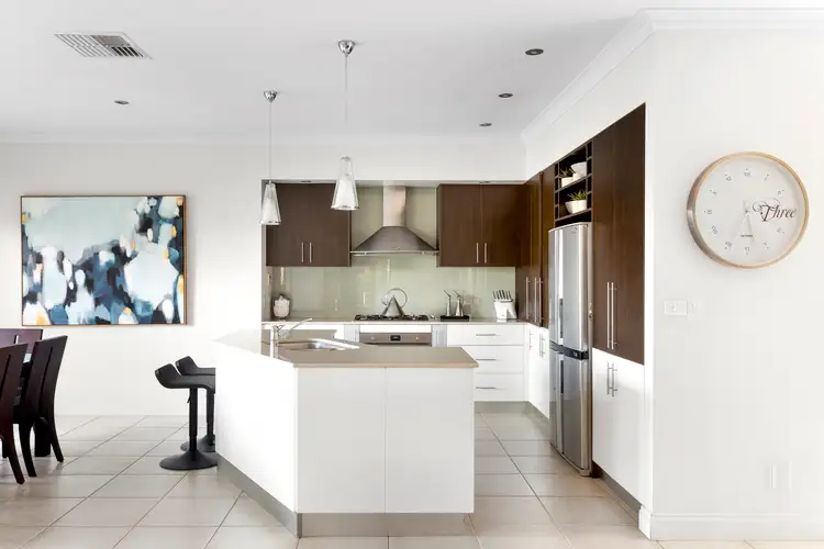 Sixth view of Homely house listing, 2 Ironbark Court, Hidden Valley VIC 3756