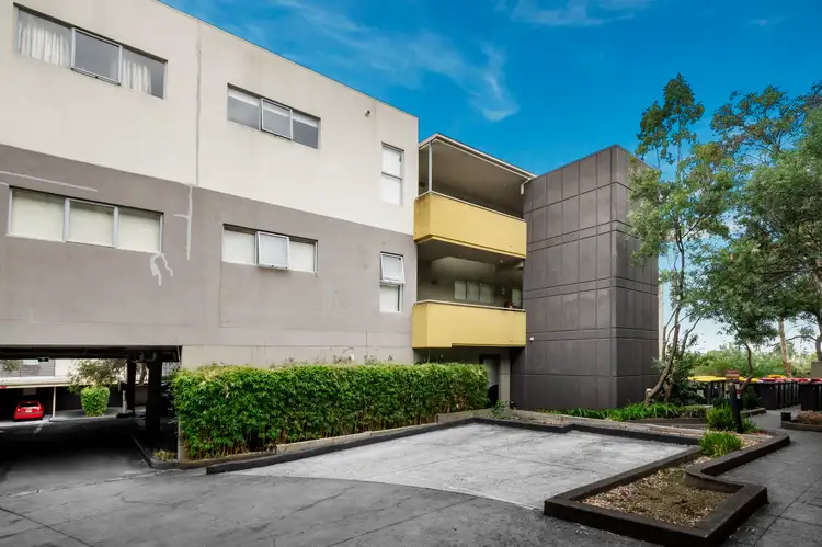 32/210-220 Normanby Road, Notting Hill VIC 3168